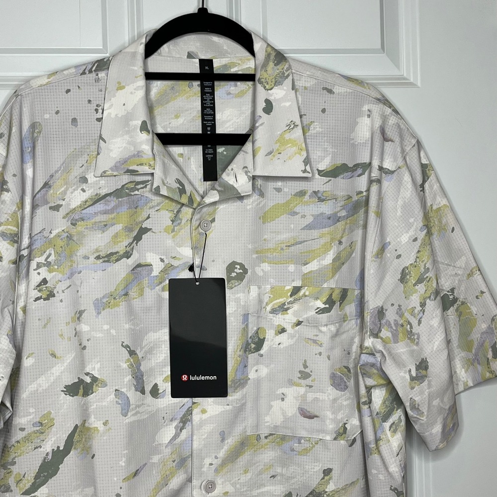 Lululemon Airing Easy Camp Collar Shirt NEW Variegated Bloom Finch Yellow XL Men